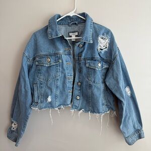 Forever 21 Oversized Cropped Denim Distressed Jacket Size Large